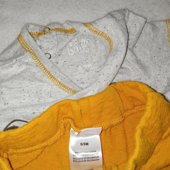 Disney 2pc Lion King Lounge Outfit size 6-9M - Picture 3 of 4